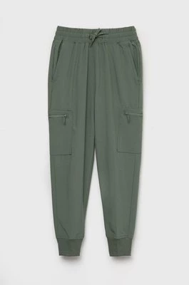 Abercrombie & Fitch spodnie dziecięce kolor zielony gładkie