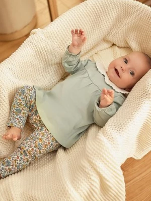 Bawełniana bluzka niemowlęca z białym kołnierzykiem 5.10.15.