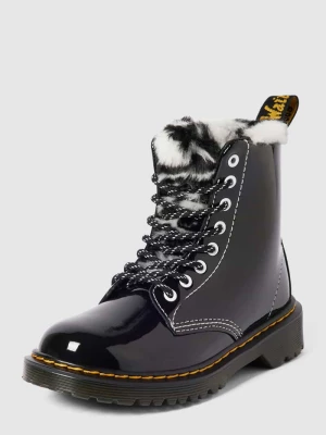 Buty sznurowane lakierowane model ‘Serena’ Dr. Martens