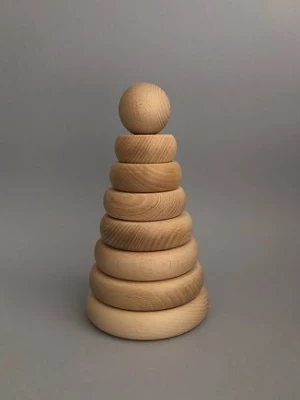 Drewniana zabawka edukacyjna piramidka z kulką tralala studio