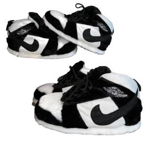 Kapcie Pluszowe czarne inspirowane nike jordan r. 35-44