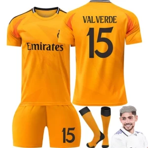 ﻿KOMPLET PIŁKARSKI VALVERDE REAL MADRYT SEZON 2024 2025 WYJAZD