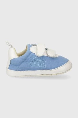 United Colors of Benetton buty niemowlęce kolor niebieski